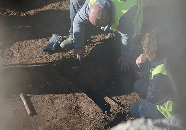 Detalle de uno de los enterramientos que se están estudiando en la zona.